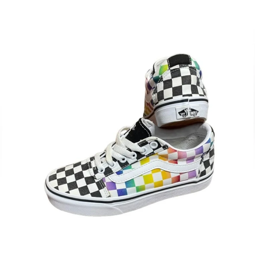 Vans women's checkered multi color low top canvas shoes sneakers size 5.5
